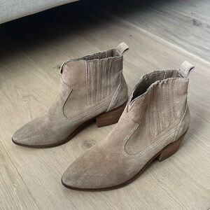 Women's Tan Ankle Boots